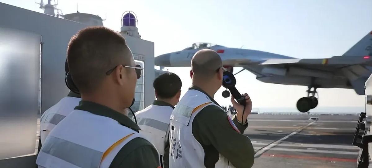 辽宁舰，昔日苏联遗产重塑中国海军力量，辽宁舰，昔日苏联遗产助力重塑中国海军力量之巅