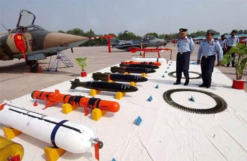 A-10对地攻击机的武器系统研究，A-10对地攻击机武器系统深度解析