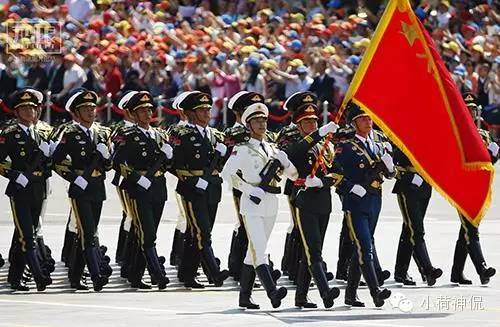 庆祝国庆节，回顾三军仪仗队的荣耀瞬间，庆祝国庆节，回顾三军仪仗队的荣耀时刻