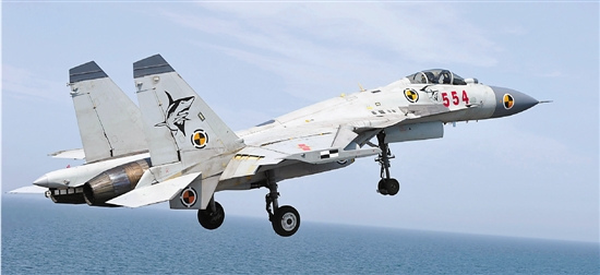 歼-15舰载机高清图片，展现中国海军航空兵力量的骄傲，歼-15舰载机高清图片，中国海军航空兵力量的辉煌展示