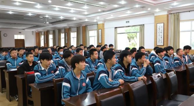 国防科技大学对视力要求的深度解析，国防科技大学视力要求深度解析