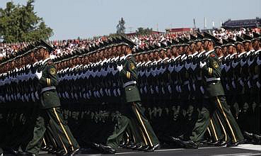 香港电视观看阅兵，共同见证国家荣耀的时刻，香港电视观众共同见证国家荣耀的阅兵时刻