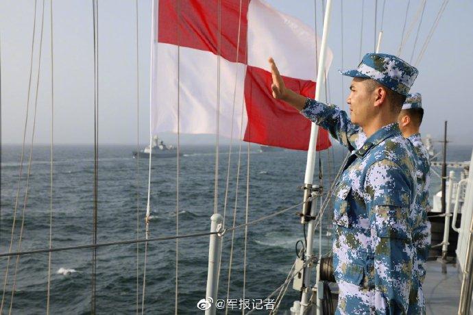 中国海军舰队编队首次赴亚丁湾，展示国家实力与护航使命，中国海军编队首赴亚丁湾，展示国家实力与护航使命之旅