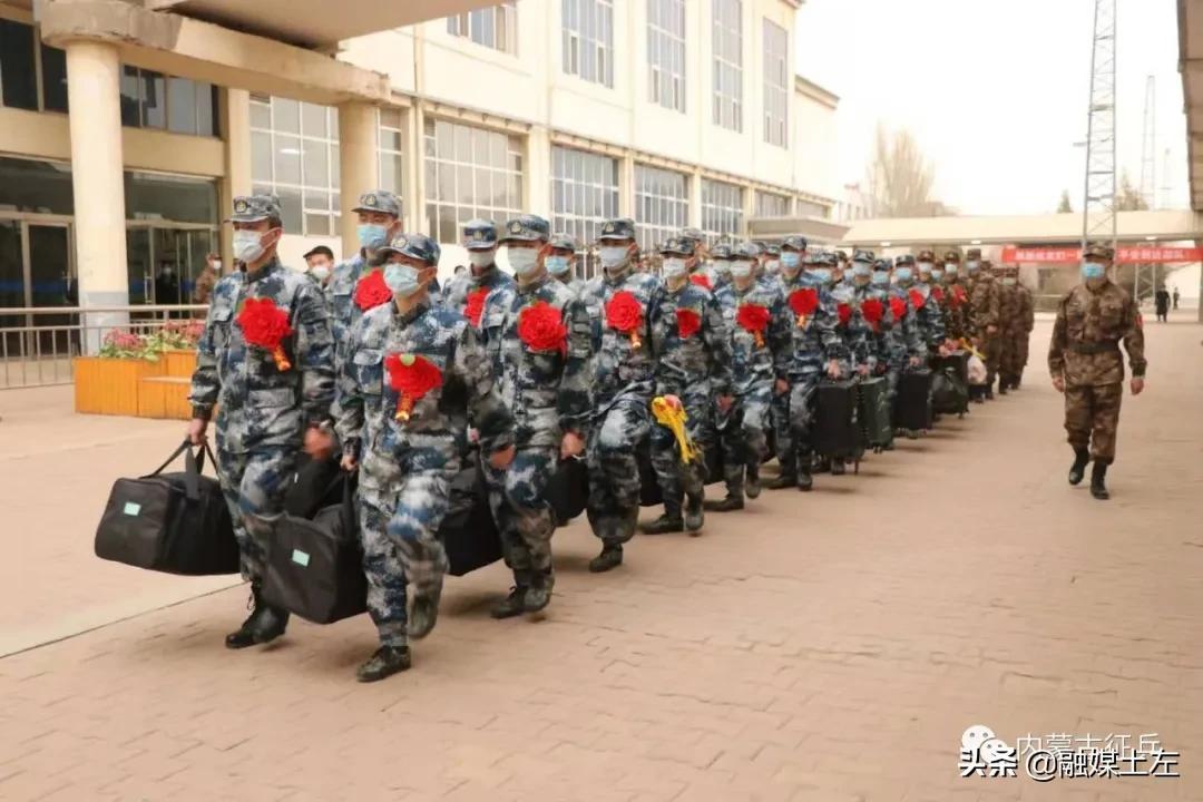 女兵宣传片，展现力量与荣耀的篇章，女兵风采，力量与荣耀的篇章宣传片