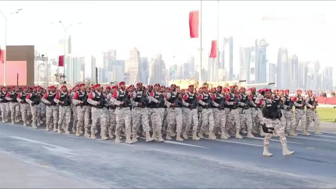 卡塔尔阅兵中的中国式正步，传统与现代的融合展现，卡塔尔阅兵中的中国式正步，传统与现代的完美融合展现风采