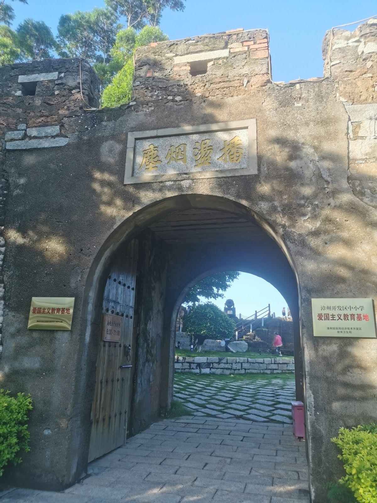 广东军舰概览