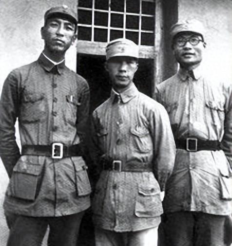 武警北京总队原政委，忠诚履职，铸就首都安全屏障，武警北京总队原政委铸就忠诚，筑牢首都安全屏障