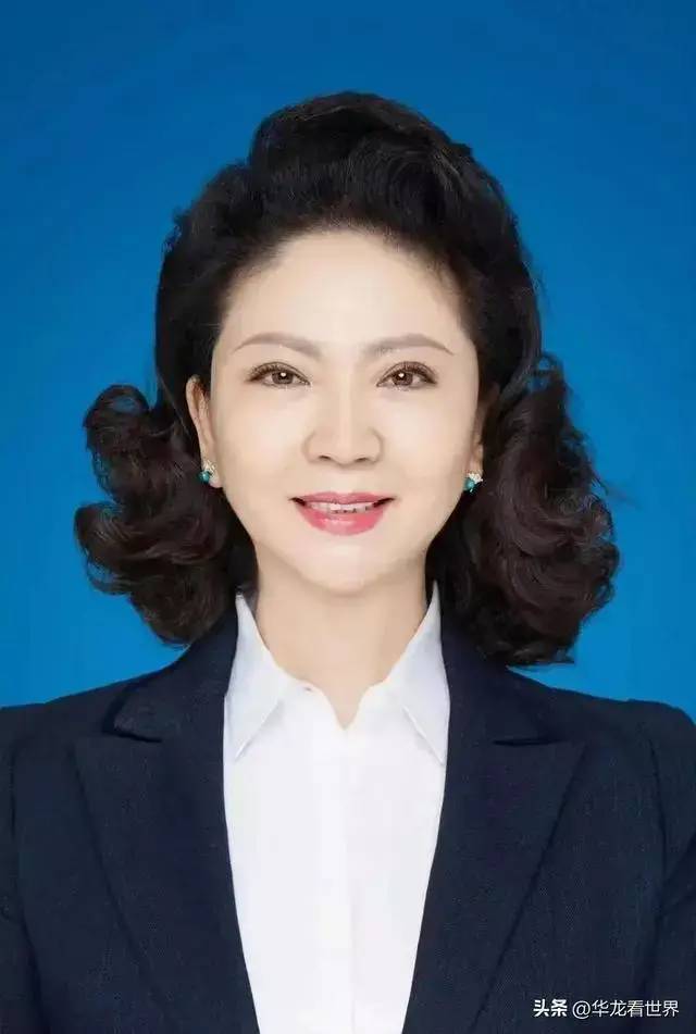 呼和浩特女副局长李少莉，时代的楷模与公众的关注焦点，呼和浩特女副局长李少莉，时代楷模引公众瞩目
