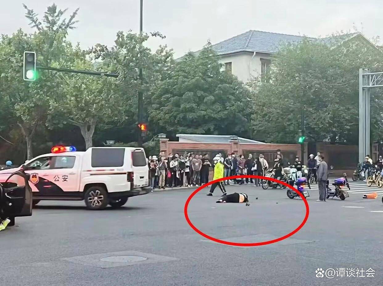 上海突发惨烈事故，灾难无情，人间有爱，上海突发事故，灾难面前，人间真情显现