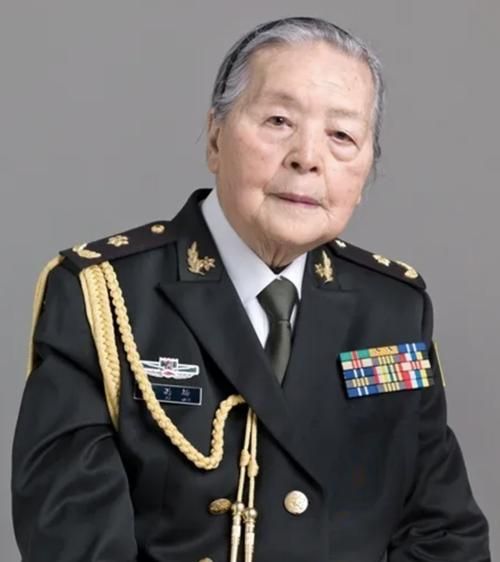 现役上将的待遇，荣誉与责任的体现，现役上将的待遇荣誉与责任体现解析