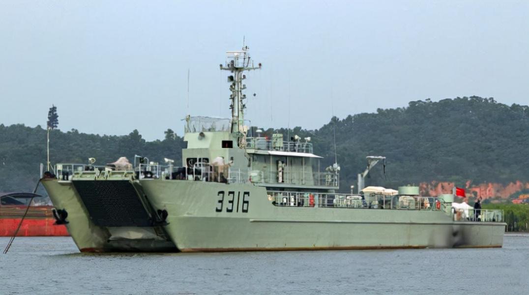 揭秘中国海军的利器，074A型登陆艇，揭秘中国海军利器，074A型登陆艇全解析