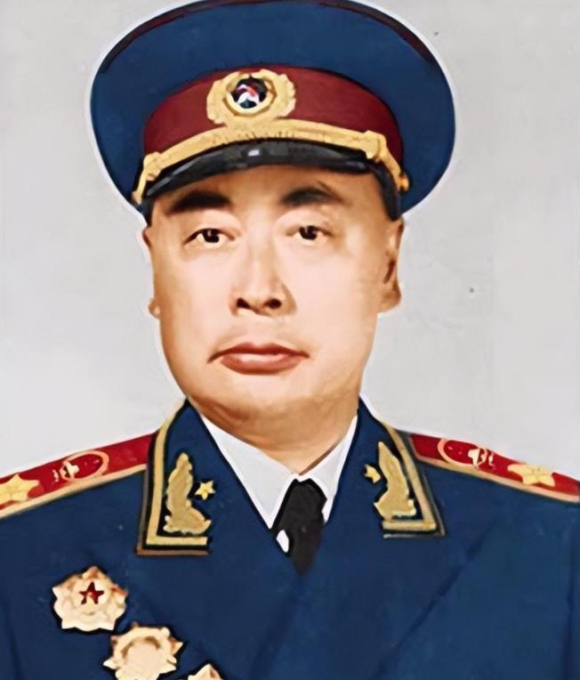 建国后都有谁阅过兵，建国后阅兵人物概览，谁曾阅过兵？