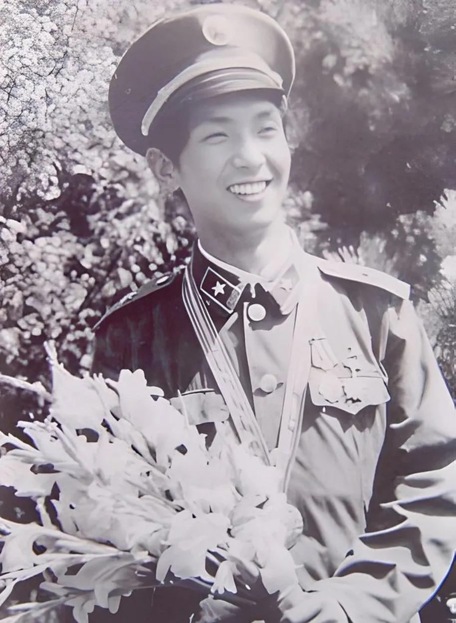 丁晓兵，一位英勇无畏的传奇人物简介故事，丁晓兵，英勇无畏的传奇人物故事简介