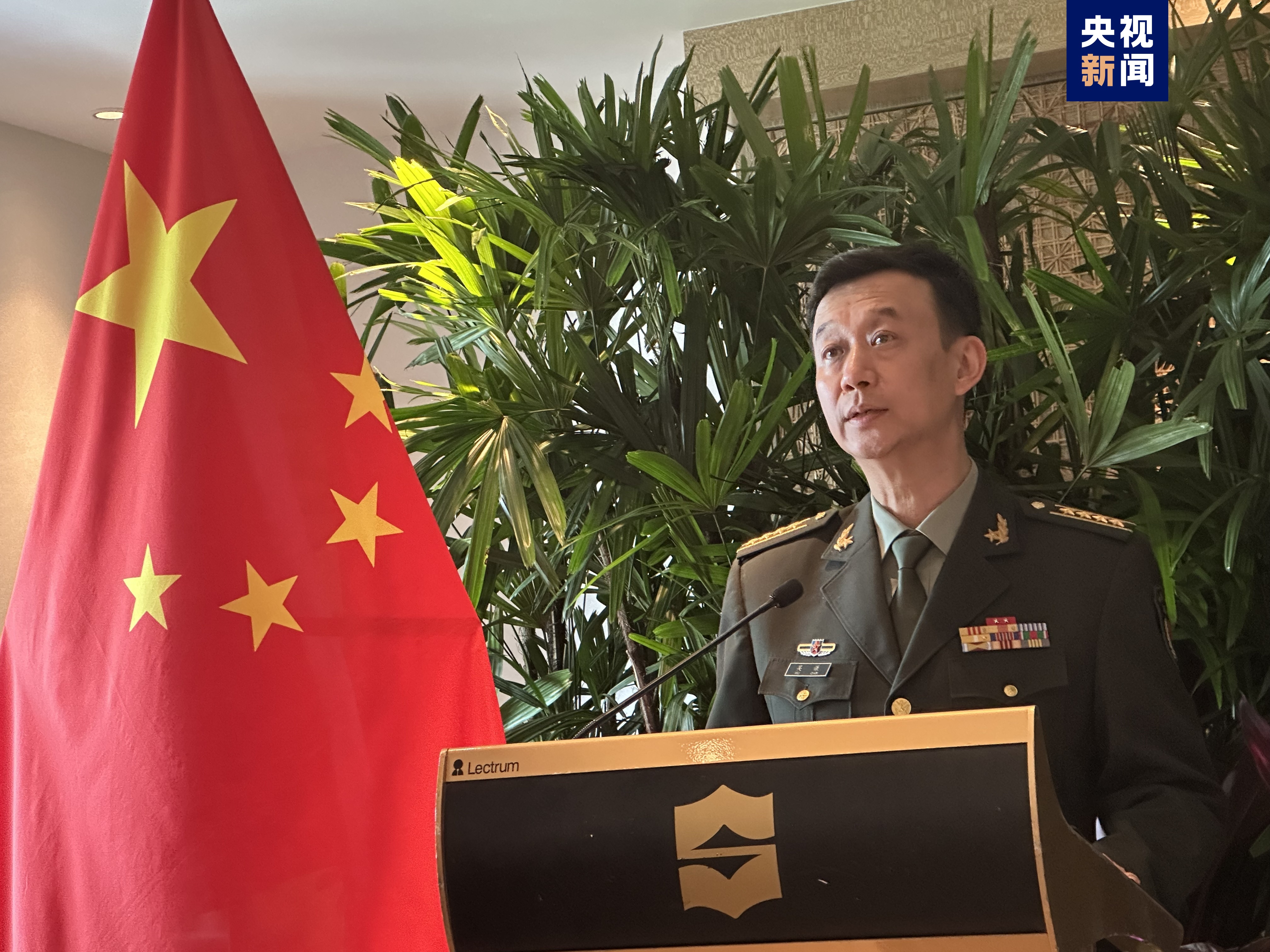 揭秘历史，揭秘中国国防部长在1982年的身影，揭秘，中国国防部长在1982年的历史身影