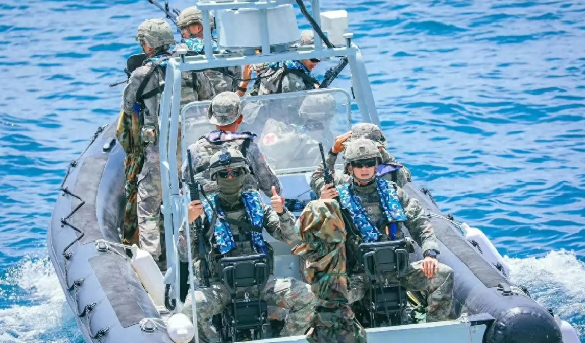 武警蛟龙突击队，守护国家的钢铁长城，武警蛟龙突击队，钢铁长城的守护者