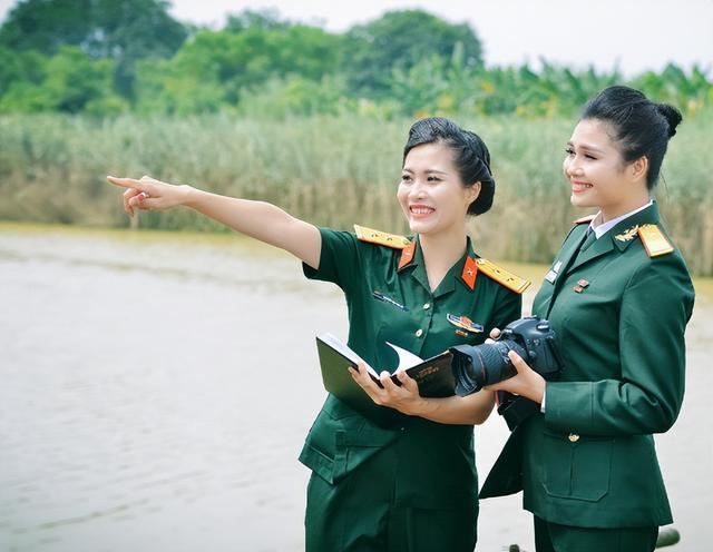 中国女兵为何受到越南兵的影响，探究背后的原因与意义，中国女兵受越南兵影响探究，原因与意义分析