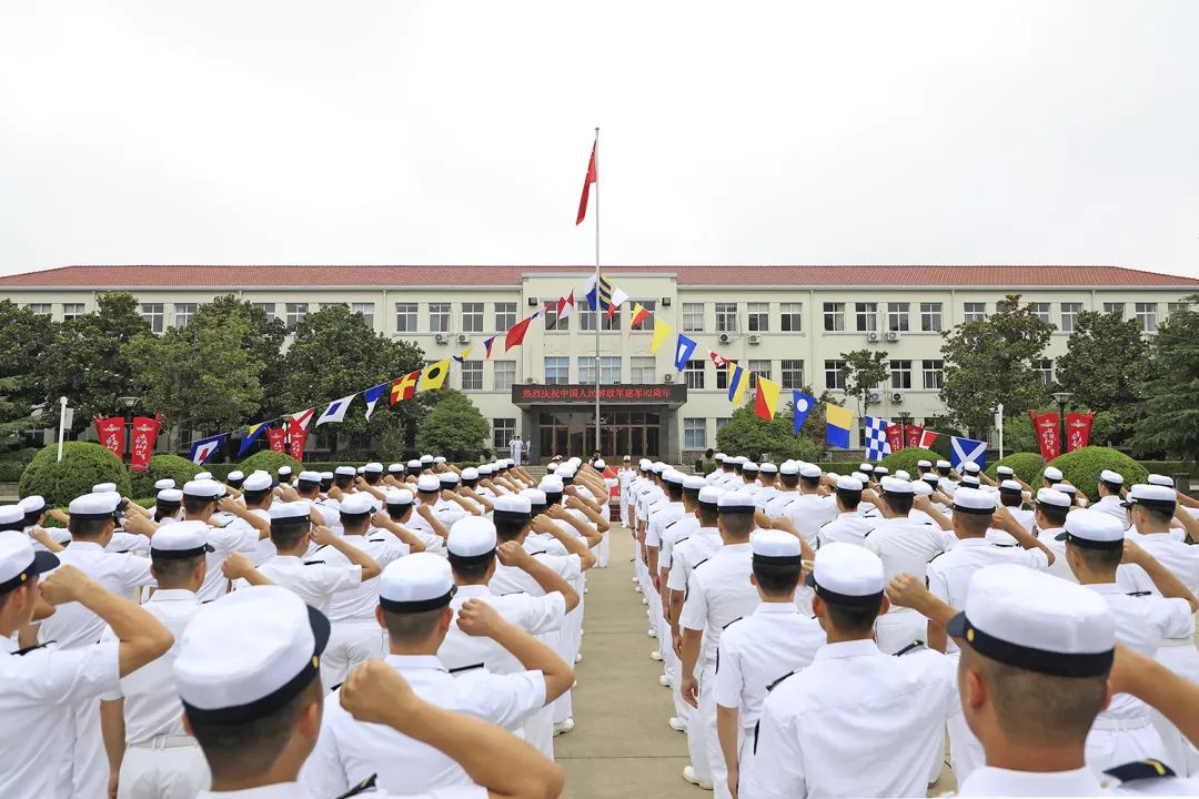 石家庄海军部队，新时代的海上卫士，石家庄海军部队，新时代海上卫士的荣耀使命