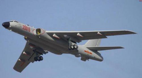 中国最牛逼的轰炸机，震撼长空的力量，中国最强轰炸机，震撼长空之力