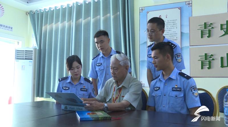 香港市民眼中的驻港阅兵，荣耀与责任的见证，香港市民眼中的驻港阅兵，荣耀与责任的交织展现