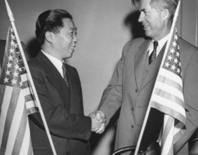 美国向台湾出售武器