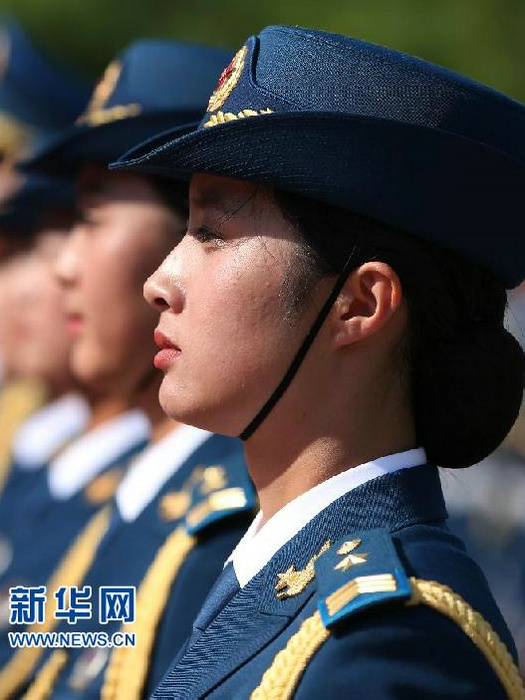 中国人民解放军仪仗队中的女兵，力量与荣耀的象征，中国人民解放军仪仗队女兵，力量与荣耀的典范