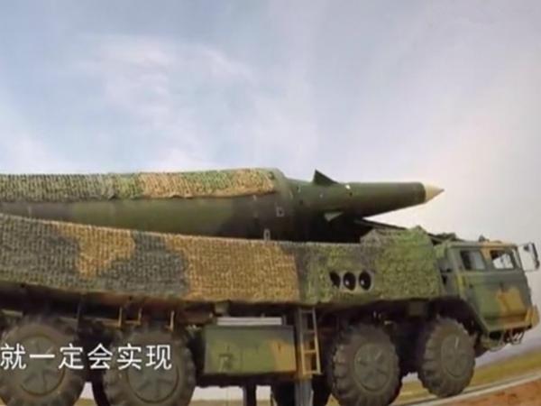 东风17弹道导弹，揭示其神秘面纱与实力，东风17弹道导弹，神秘面纱下的实力揭秘