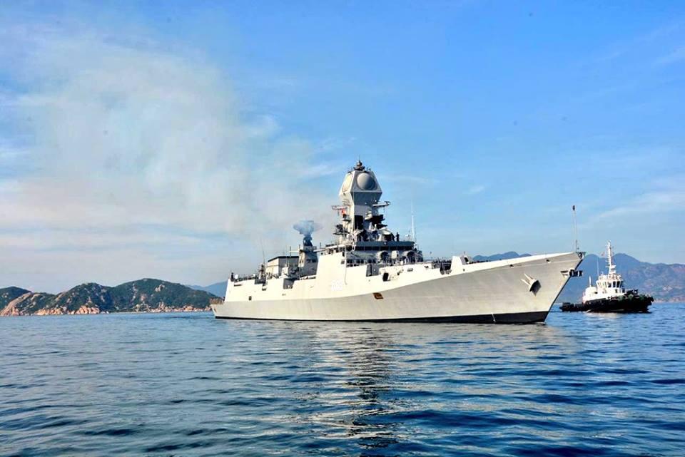 中国海军的辉煌七十年,荣耀与未来展望,中国海军七十年辉煌历程,荣耀回顾与未来展望