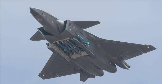 歼-16战斗机的威力,揭示中国新一代多用途战斗机的厉害之处,歼-16战斗机的威力,中国新一代多用途战斗机的震撼实力展示